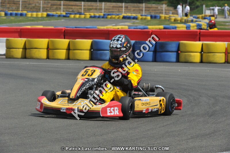 DSC_8996 (2).JPG
